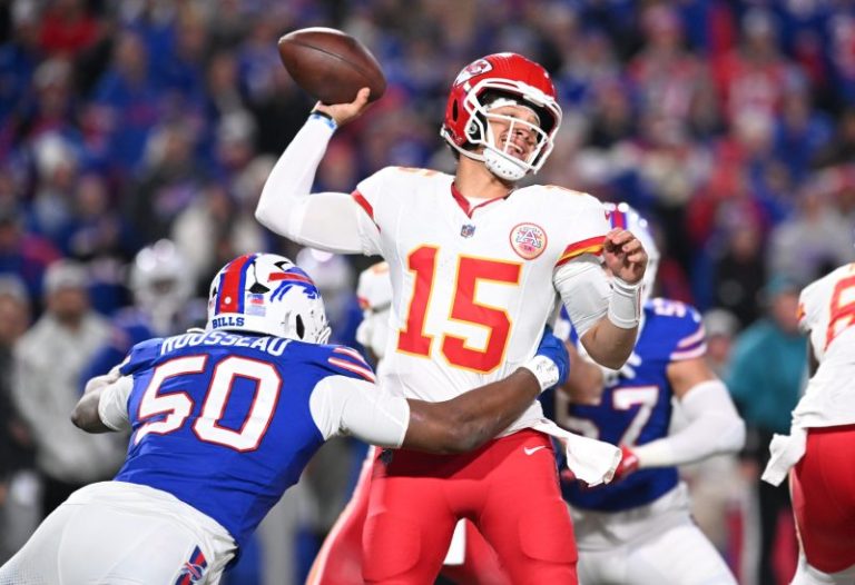 NFL playoff picture: Chiefs’ loss adds intrigue to AFC field
