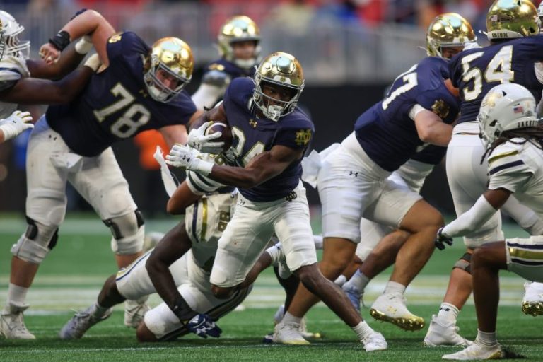 Notre Dame bamboozles College Football Playoff committee with helmet magic