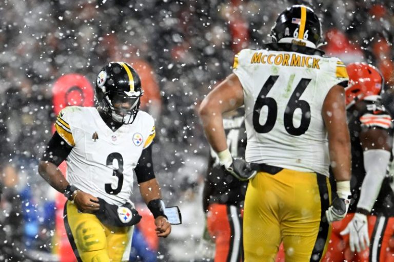 NFL playoff picture: Steelers’ loss costs them jump up in AFC seeding