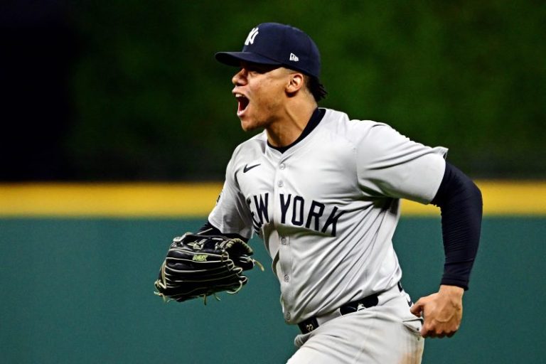 Soto, Mets agree to record-shattering $765 million contract