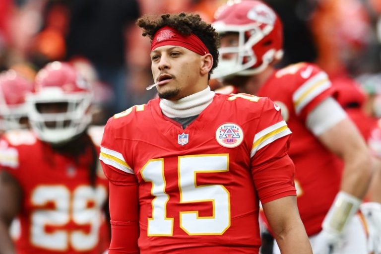 Patrick Mahomes hurts ankle vs. Browns: ‘Not broken,’ says Andy Reid