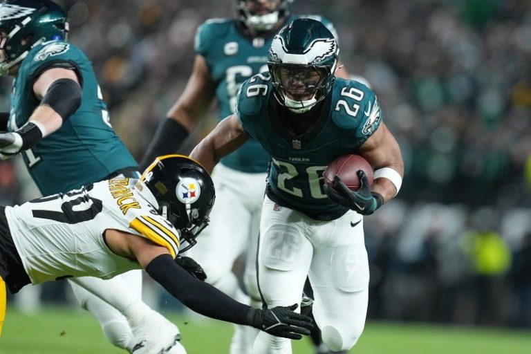 Saquon Barkley injury update: NFL’s top rusher quiet on what led to exit