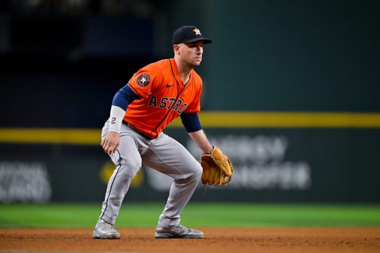 Where will MLB star third baseman sign? Yankees and Astros in the mix