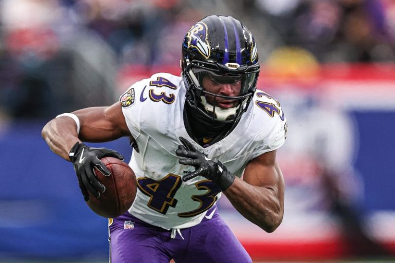 Ravens RB concussed vs Steelers, ruled out for game