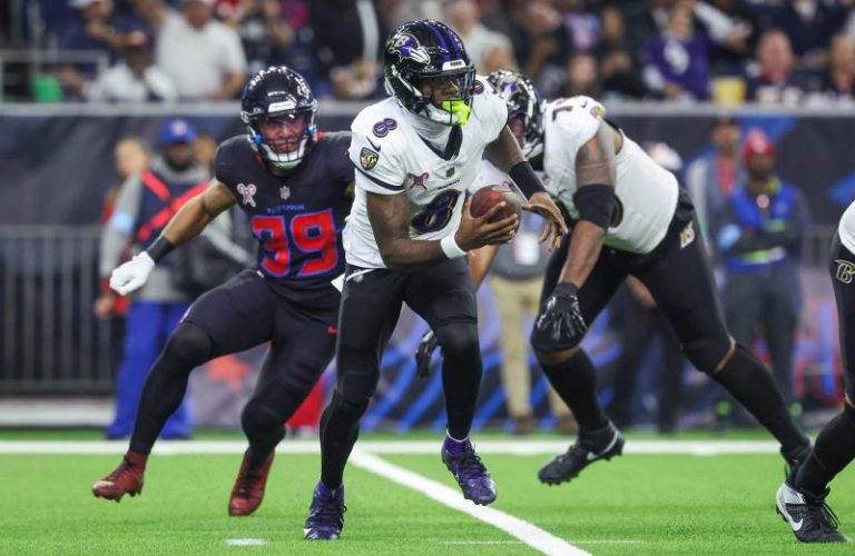 Ravens rout Texans: Highlights, recap as Lamar Jackson sets record