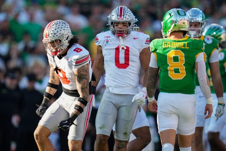 Ohio State blows away Oregon in Rose Bowl to reach CFP semifinals