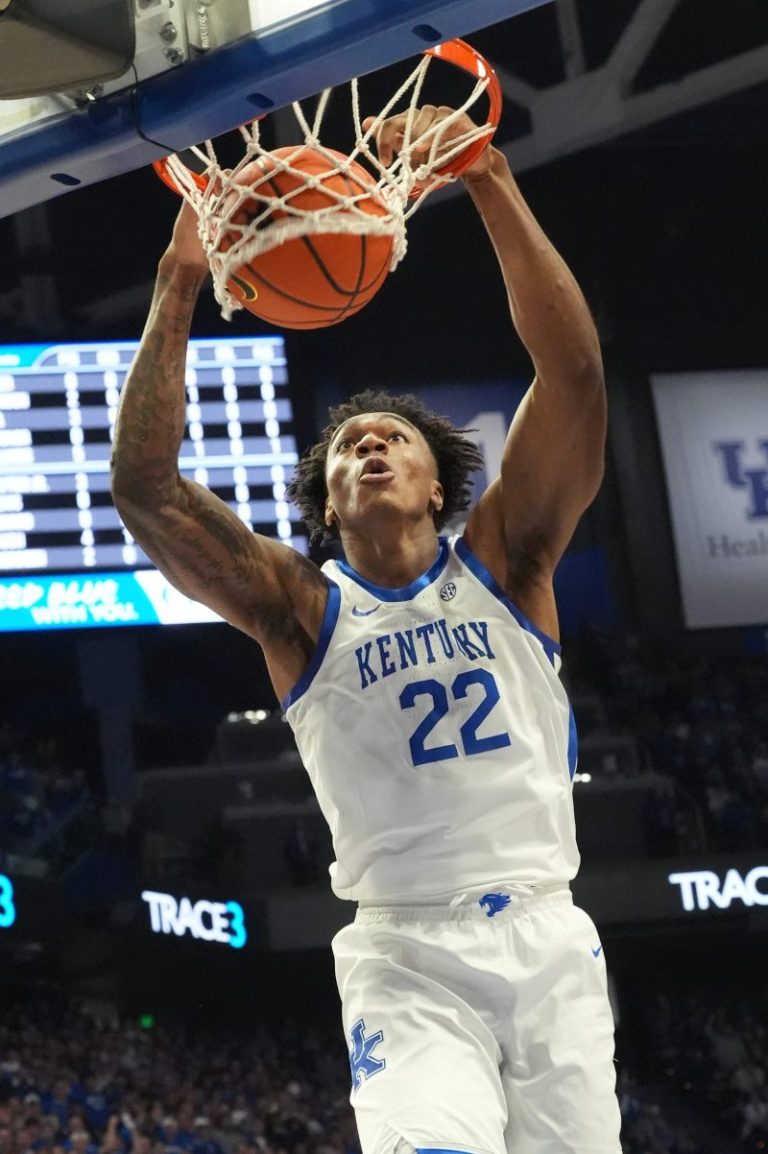 No. 5 Florida’s unbeaten season ends vs. No. 11 Kentucky