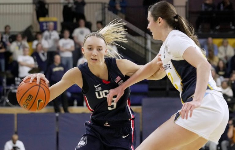 Paige Bueckers suffers leg injury after awkward fall in UConn win