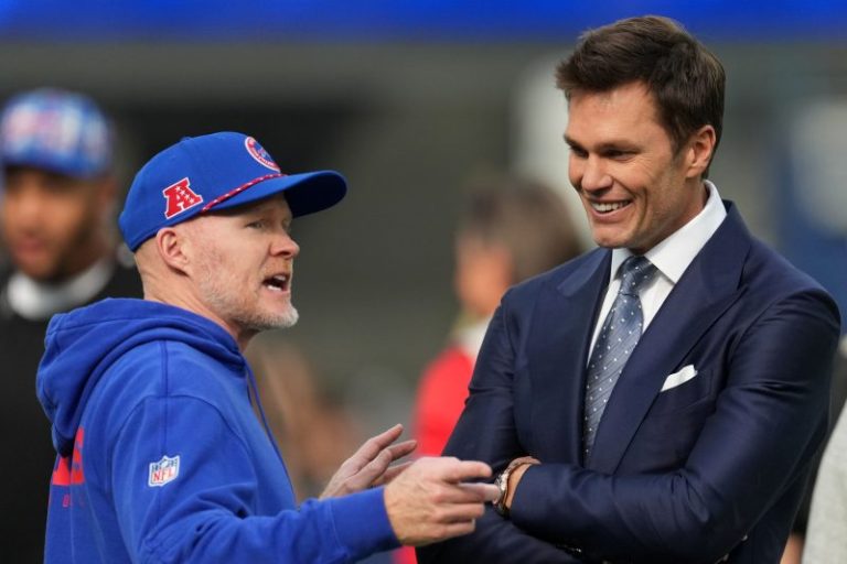 NFL relaxes some of its rules to give Tom Brady more Super Bowl access