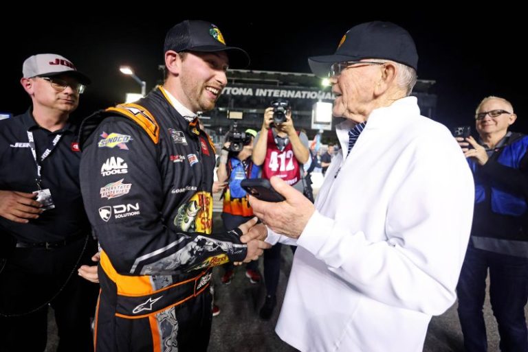 Daytona 500 starting lineup is set: How to watch 2025 NASCAR opener