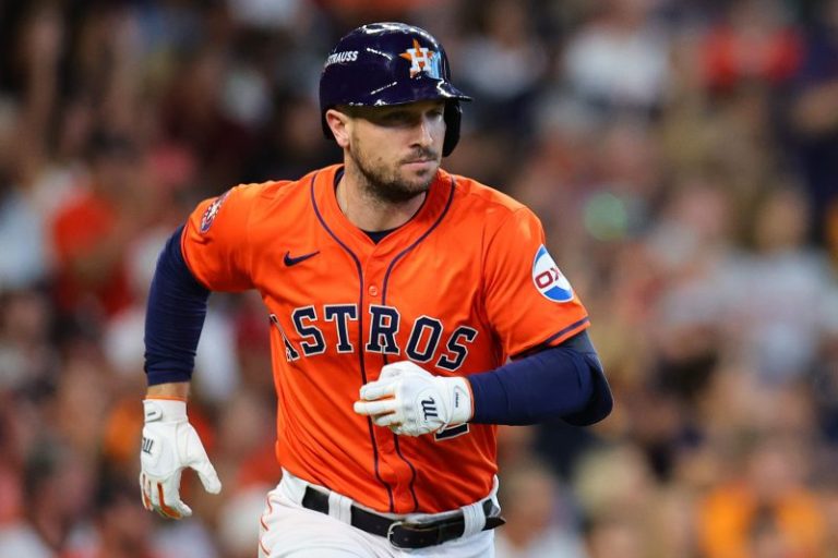 Tigers president sends strong message after missing out on Bregman
