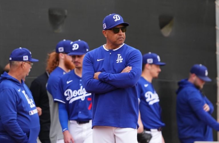 Where Dave Roberts’ MLB-best contract ranks among sports colleagues