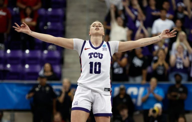 March Madness winners, losers ahead of women’s Sweet 16