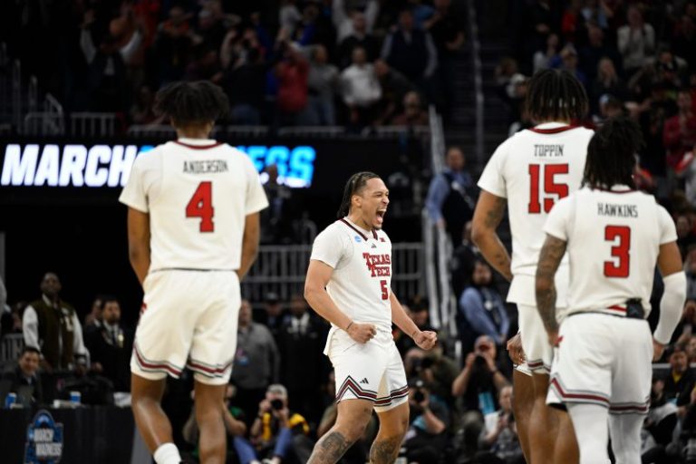 Texas Tech overcomes 16-point deficit to oust Arkansas in OT