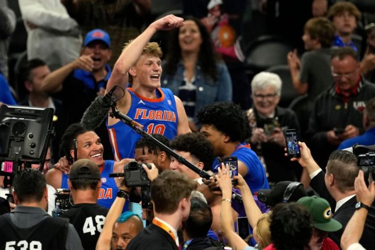 Florida beat Houston at own game and staged another comeback for national title
