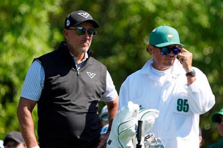 Masters projected cut: Tracker, updates on 2025 cut line