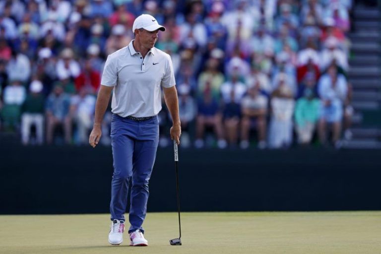 Masters live updates, leaderboard: Scores, tee times for final round