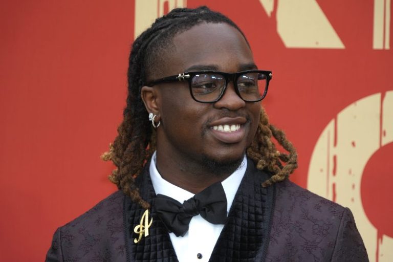 Ashton Jeanty arrives at the NFL draft in bedazzled Crocs