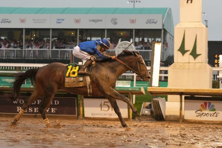 WATCH: Sovereignty races to victory at Kentucky Derby