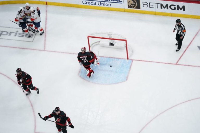 Hurricanes vs. Panthers: Live updates, how to watch Game 2