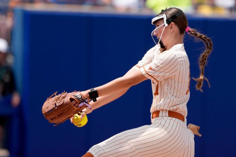 Teagan Kavan keys Texas WCWS win vs Oklahoma after grandmother’s death