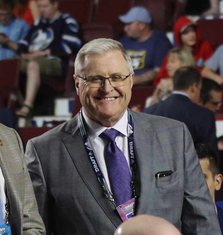 NHL broadcasting legend Bob McKenzie retires from TSN after 25 years