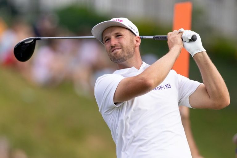 Pro golfer faces Oakmont ban after locker room damage at US Open
