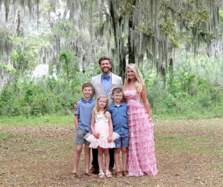 Former baseball player drowns in rip current trying to rescue swimmers