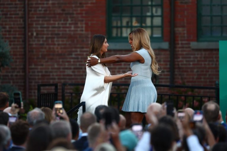 Maria Sharapova inducted into Tennis Hall of Fame by Serena Williams