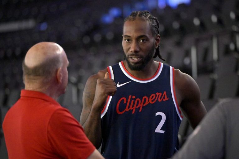 Clippers say owner was ‘duped’ in latest twist in Kawhi Leonard case