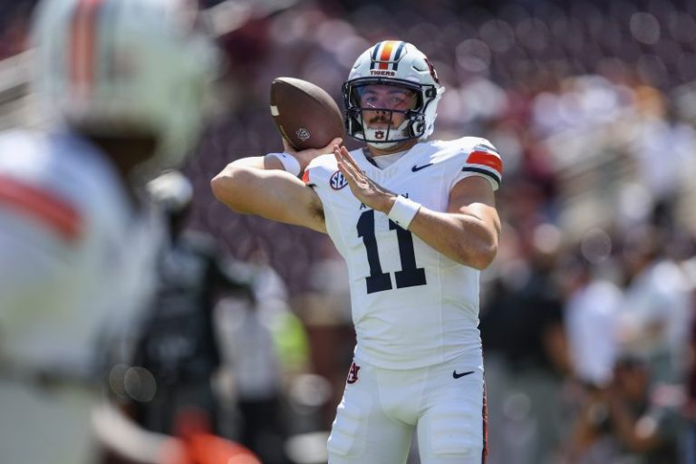 Texas A&M football vs Auburn scores, highlights as Aggies avoid upset