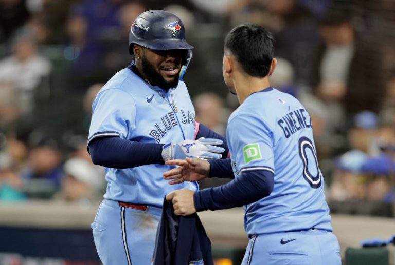 Mariners vs Blue Jays live updates: Toronto right back in ALCS