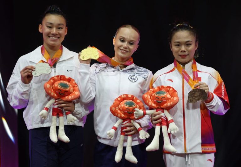 Leanne Wong wins all-around silver, extending US medals streak