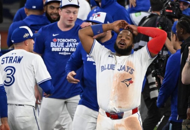 Why Blue Jays’ superstar vows to give World Series ring to his dad
