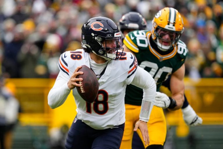 Fox flexes potentially spicy QB matchup for classic NFC North rivalry