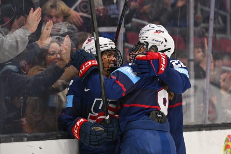 US women look to extend win streak vs. Canada in Rivalry Series