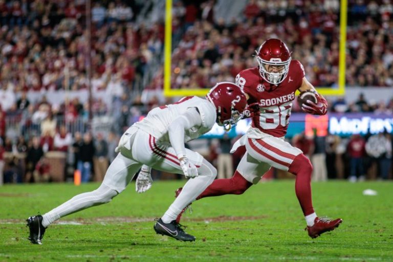 Big-stakes SEC showdowns highlight Week 12 picks for college football