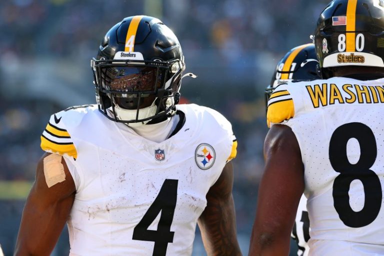 DK Metcalf injury update: Steelers WR hurts ankle vs. Bears