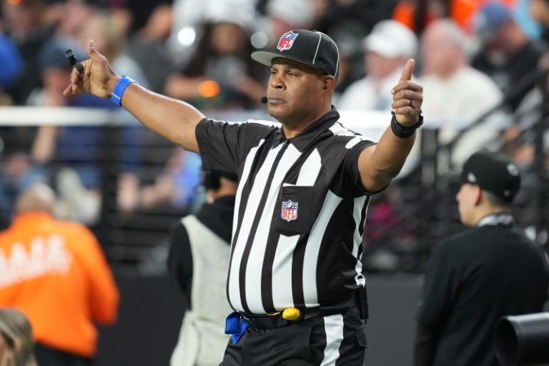 NFL looking to implement performance-based pay in referee CBA