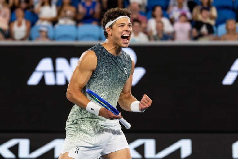 Australian Open results, schedule: Keep up with Round of 16 matches