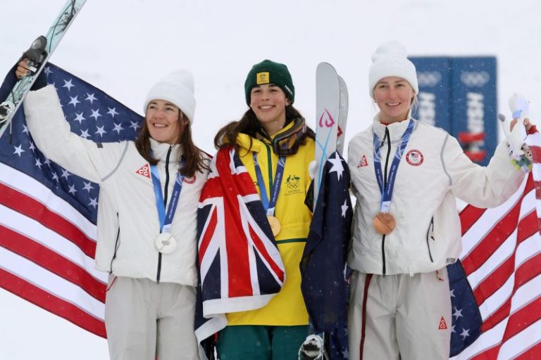 Winter Olympics live updates: Pair of early medals for Team USA